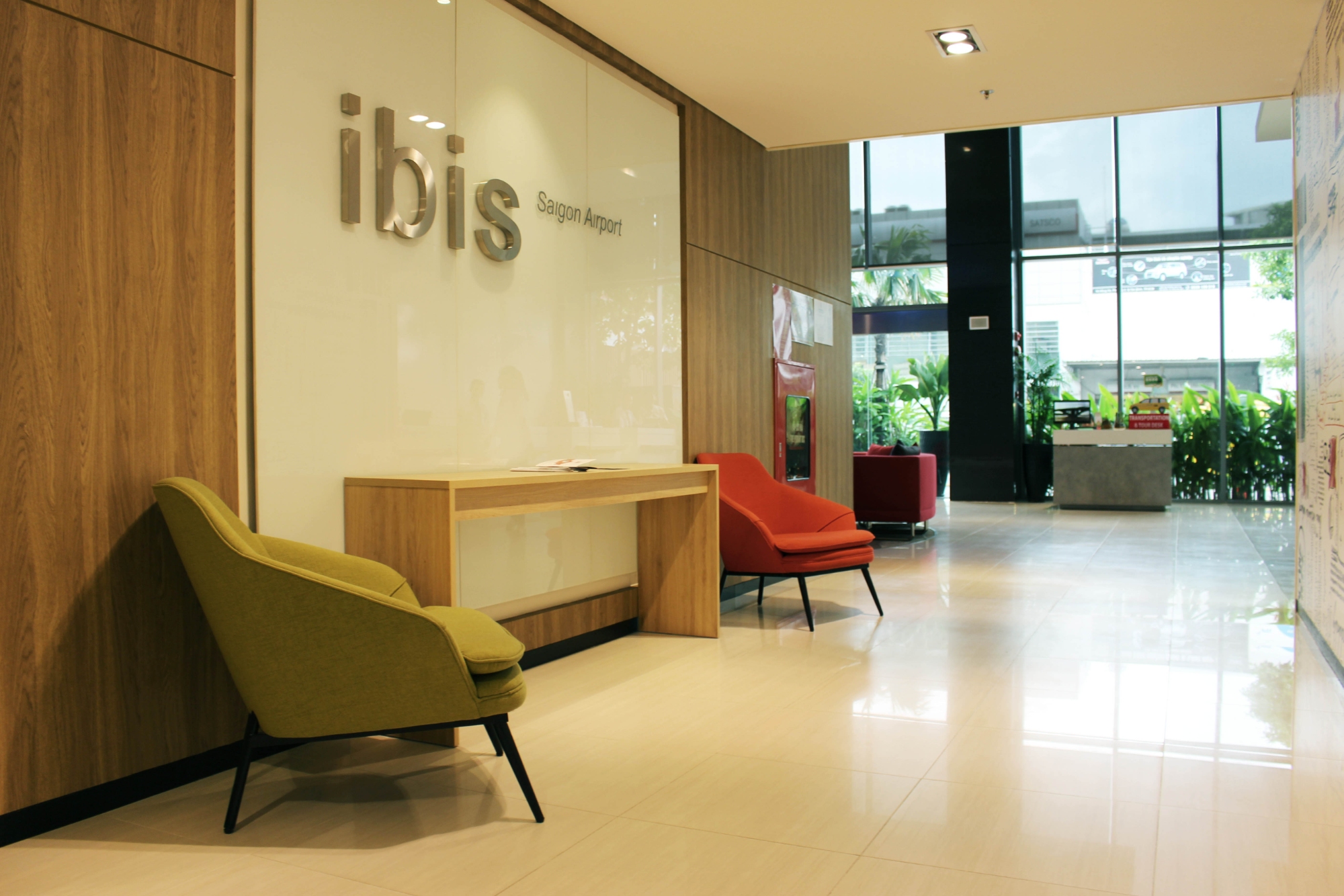 Khách sạn Ibis