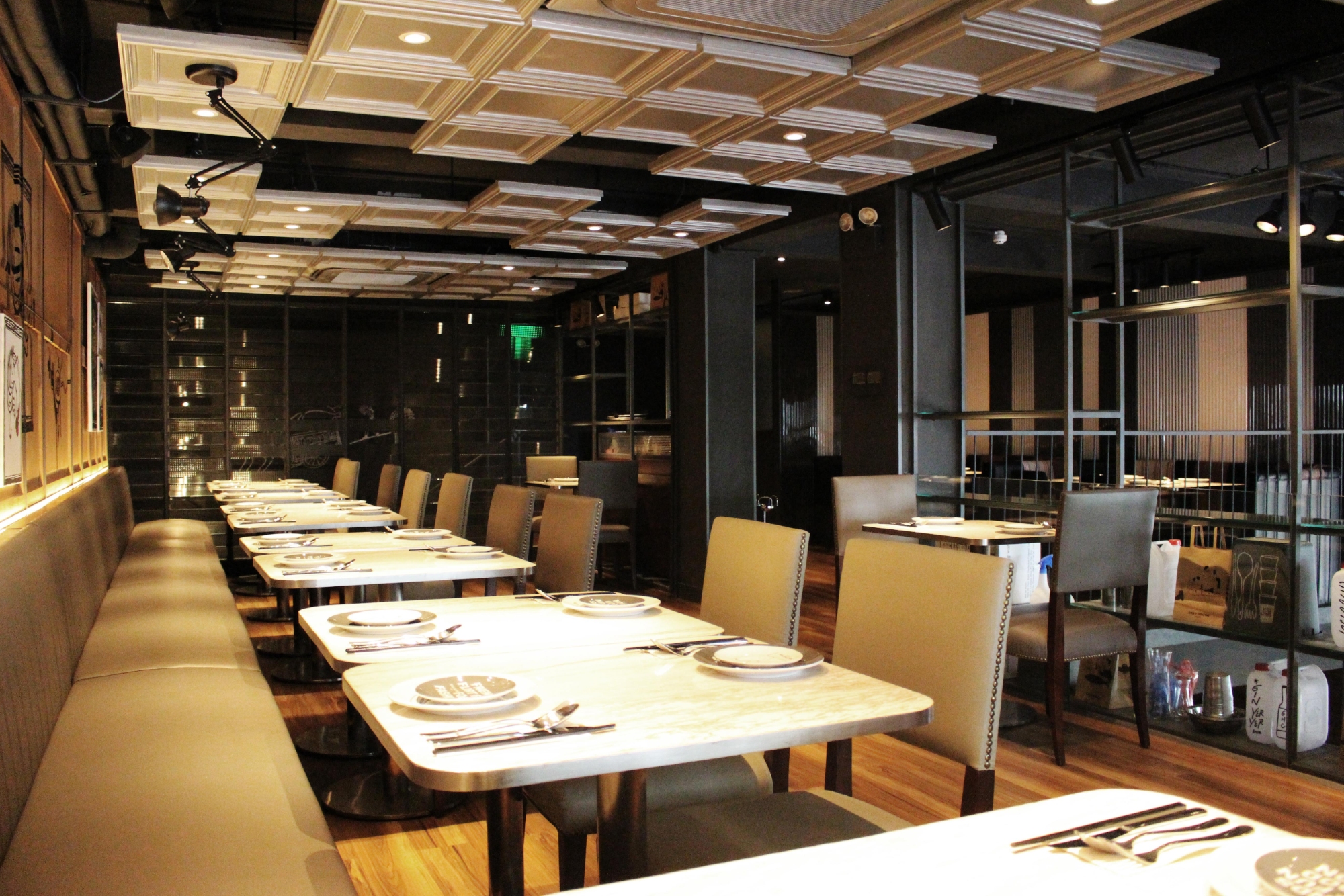 Greyhound Cafe